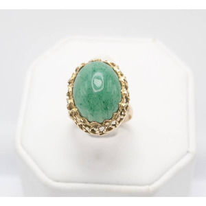 14K Yellow Gold Women's Ring With Jade Stone Size 7.5